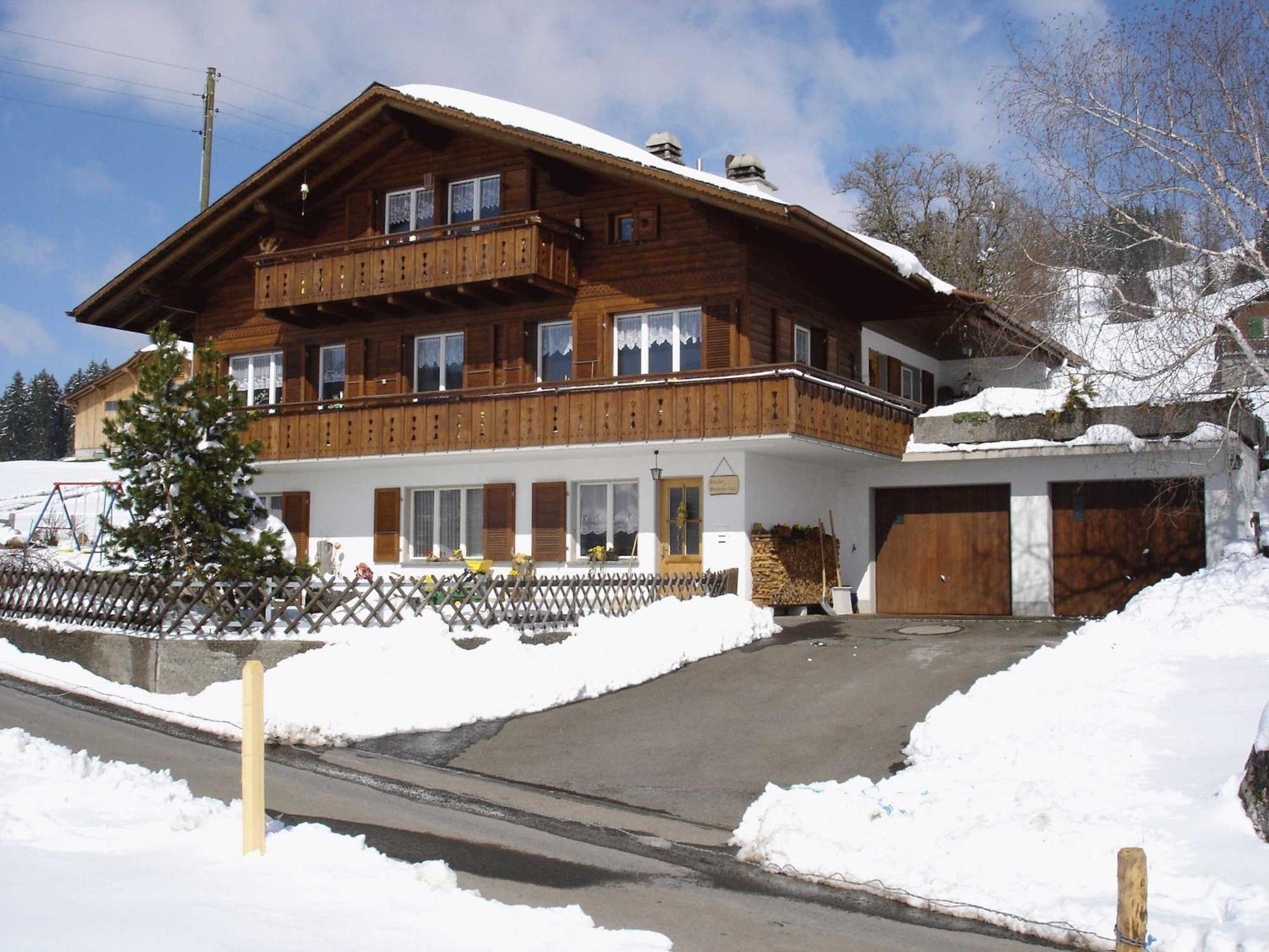 Chalet Sunneschyn Schwanden  Exterior photo
